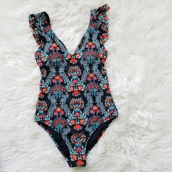 Jessica Simpson Estilo Floral Ruffle One-Piece Swimsuit Size Small - Picture 2 of 13
